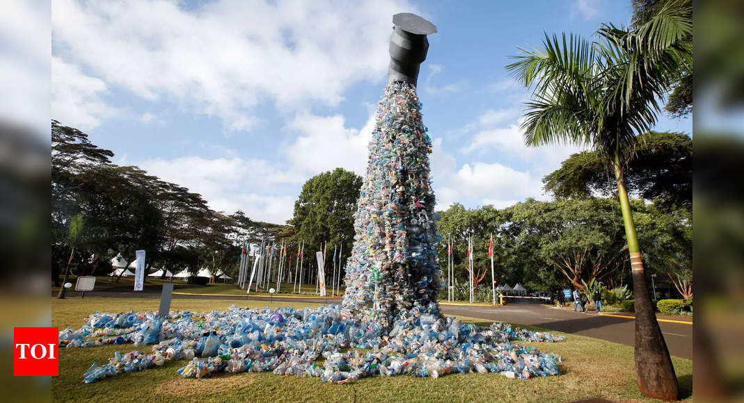 175 nações concordam com um tratado juridicamente vinculativo até 2024 para acabar com a poluição plástica |  Notícias da Índia