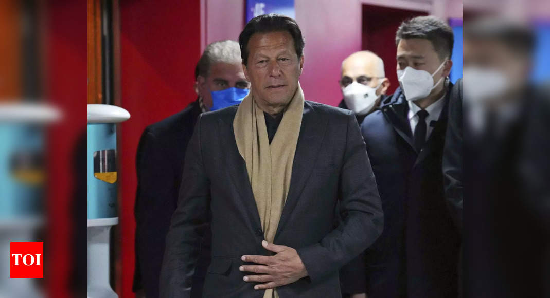 khan: Imran Khan usando táticas de atraso em face de moção de desconfiança: relatórios