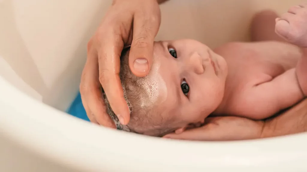Hora do banho bebê 14 produtos indispensáveis