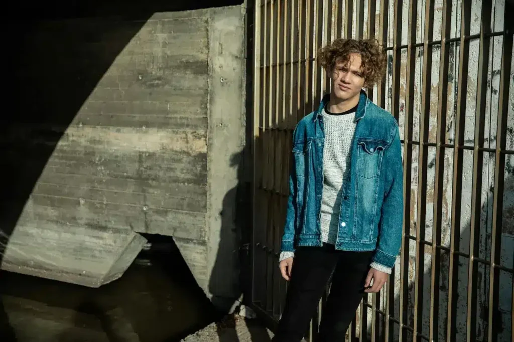 Estilo casual masculino: o que é e quais peças apostar Estilo casual masculino