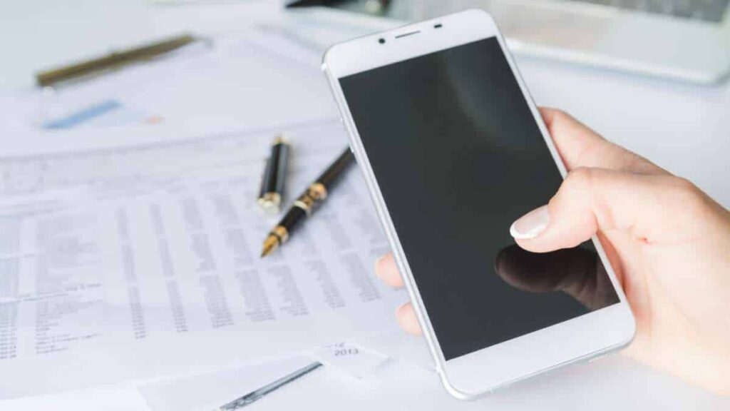 Integração Tecnológica nas Finanças: Investimentos, Pagamentos Instantâneos e Soluções de Crédito Integração Tecnológica nas Finanças: Investimentos, Pagamentos Instantâneos e Soluções de Crédito