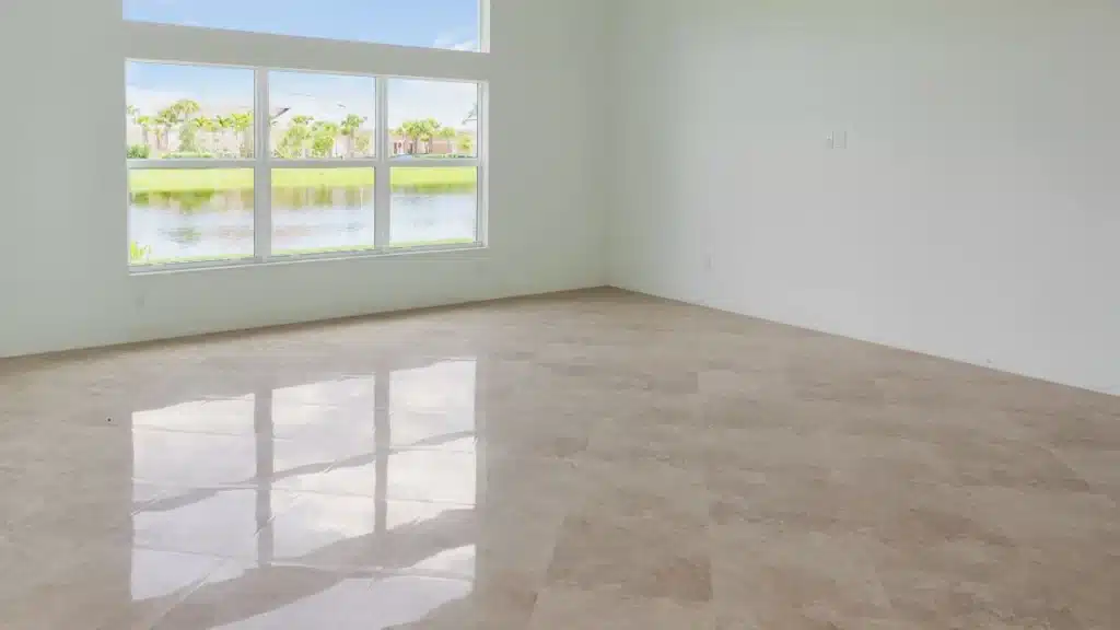 Como limpar porcelanato sem manchar