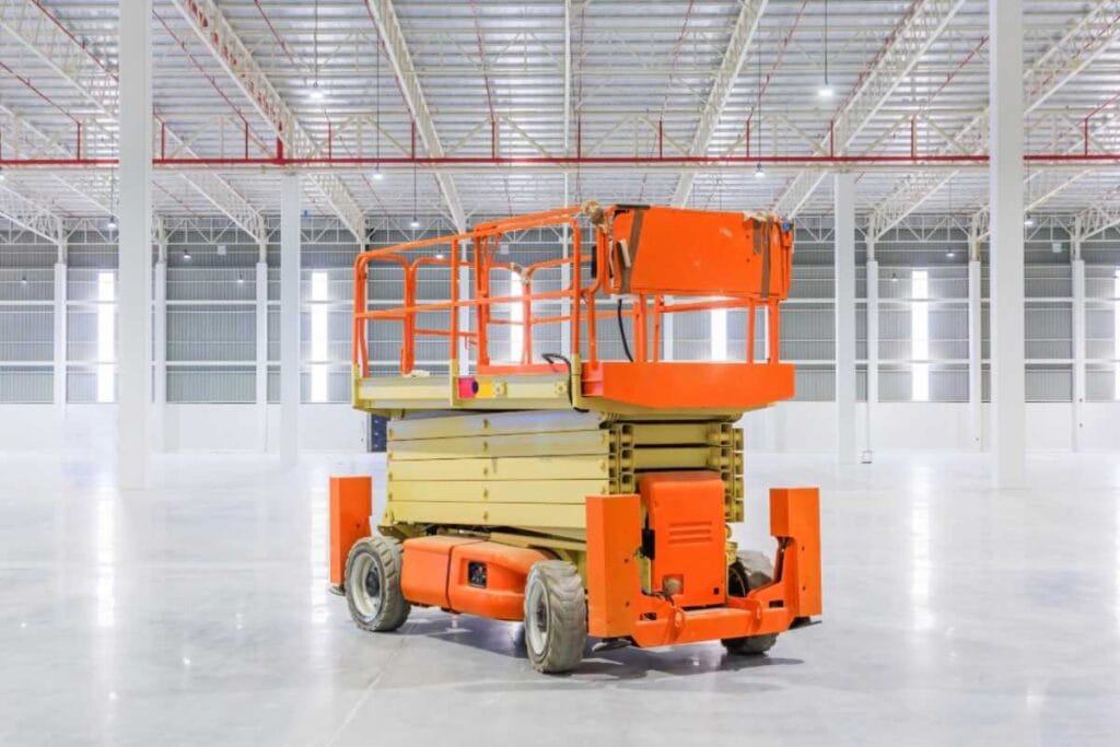 5 vantagens do aluguel de plataforma elevatória