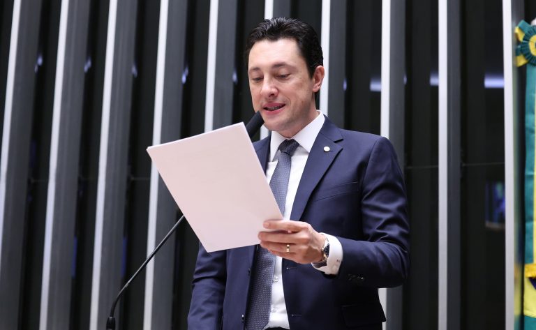 Câmara aprova minirreforma que limita multas partidárias a R$ 30 mil