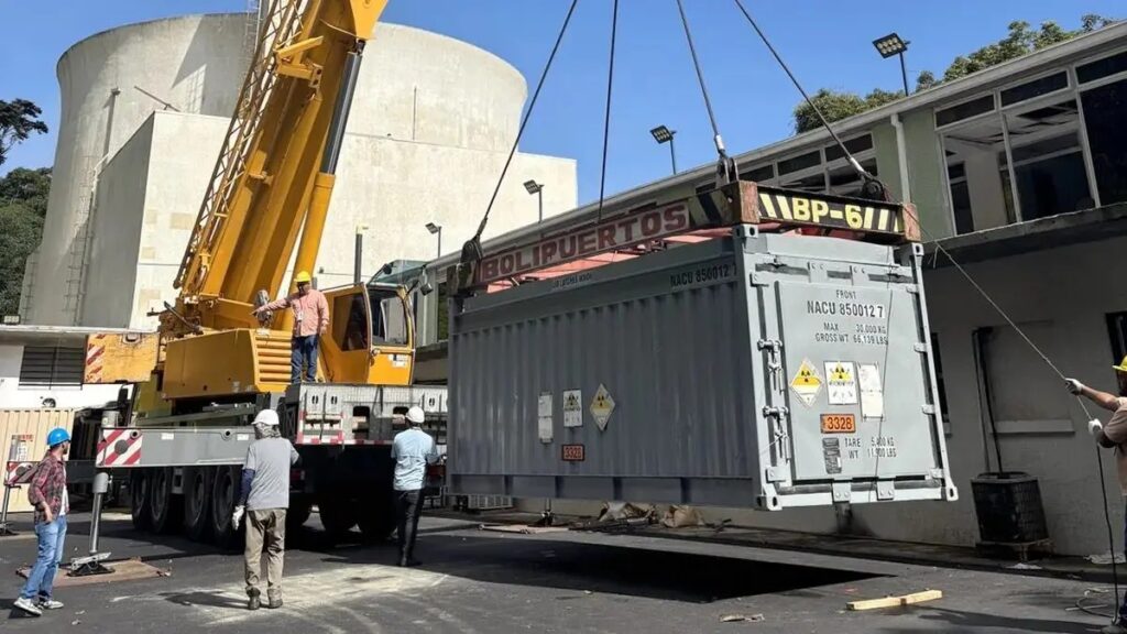 EUA conclui extração de urânio de reator nuclear venezuelano