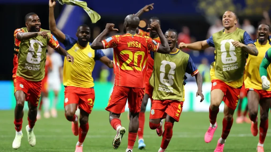 RD Congo vira sobre Uzbequistão e faz história na Copa