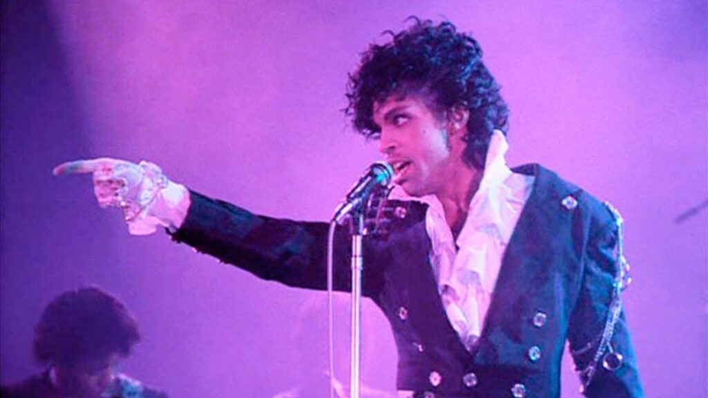 Prince ganha disco póstumo ‘Timeless’ com 10 inéditas