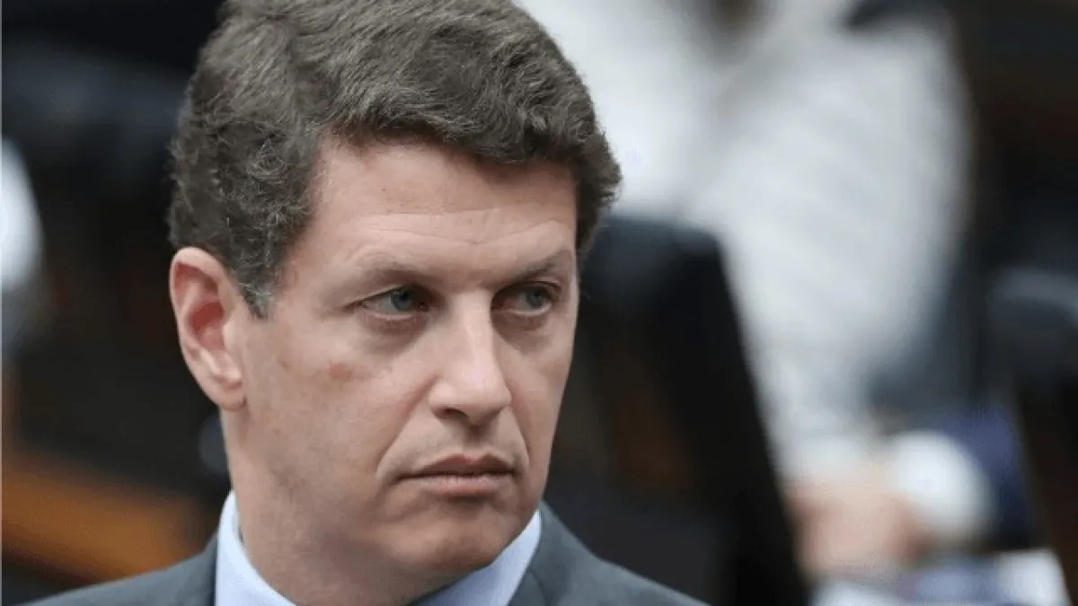 Justiça manda tirar do ar vídeo de Salles contra André do Prado