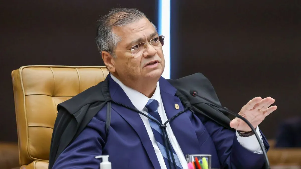 Dino envia à PF explicações de partidos sobre emendas