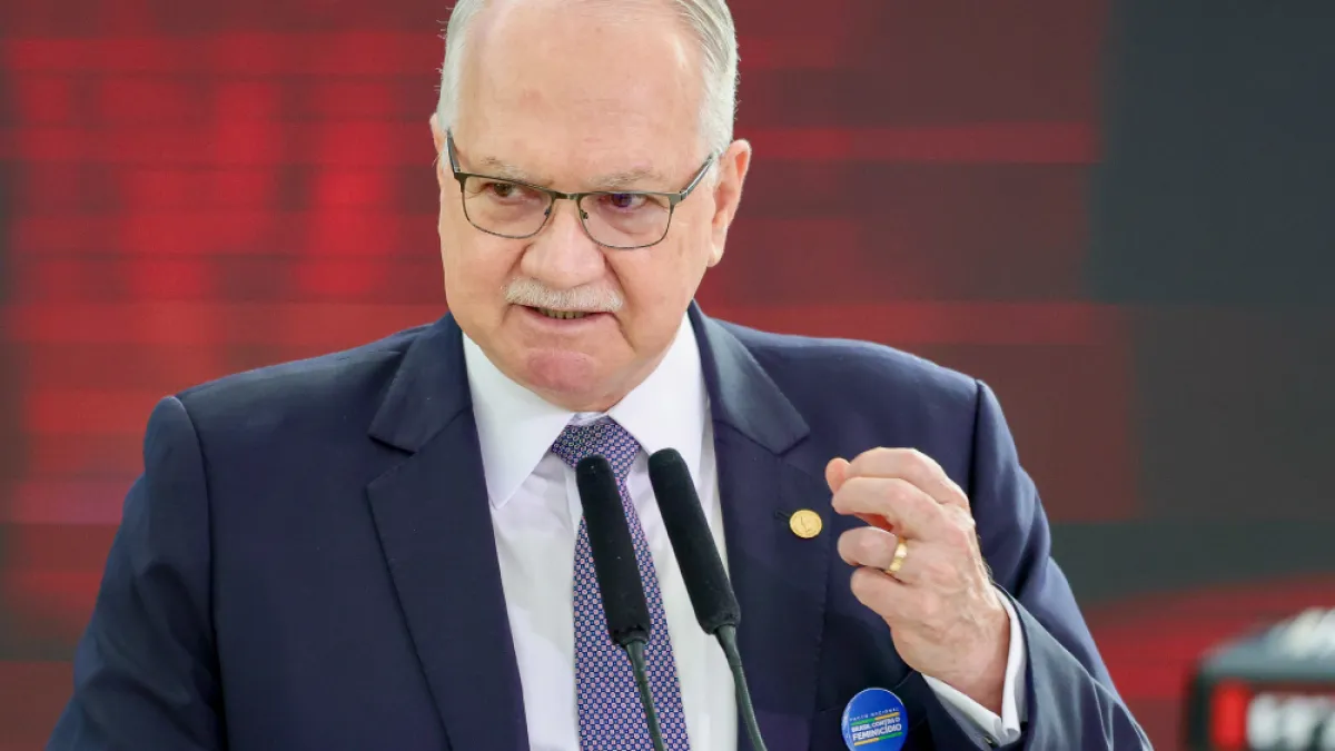 Fachin propõe norma que obriga juízes a declarar atividades privadas