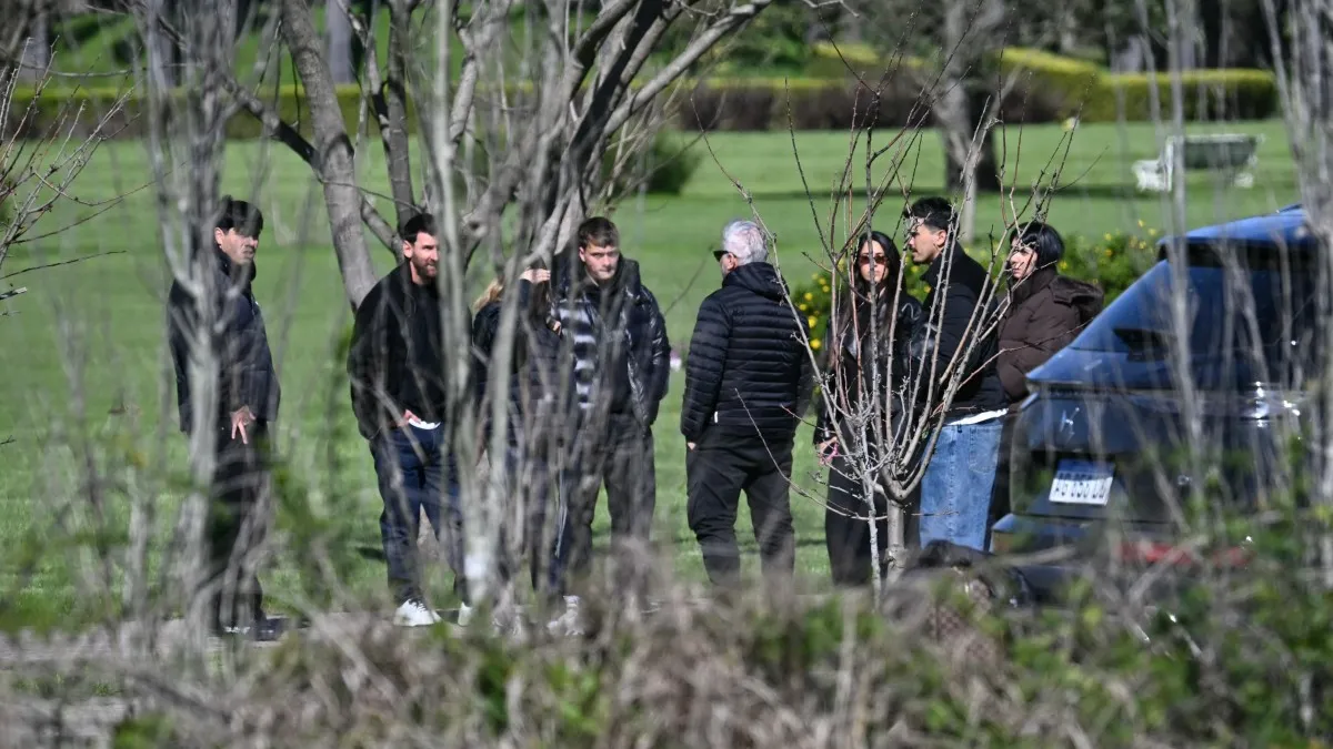 Messi se despede do pai em cerimônia reservada na Argentina