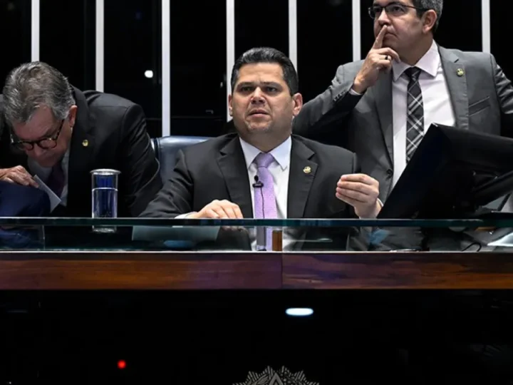 Davi diz que diálogo com Lula foi restabelecido após encontro