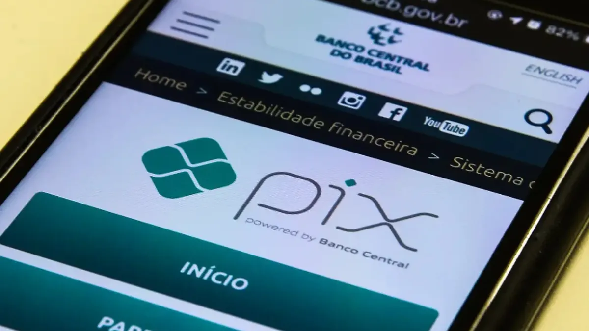 Maquininha ou Pix: o que muda no caixa do MEI?