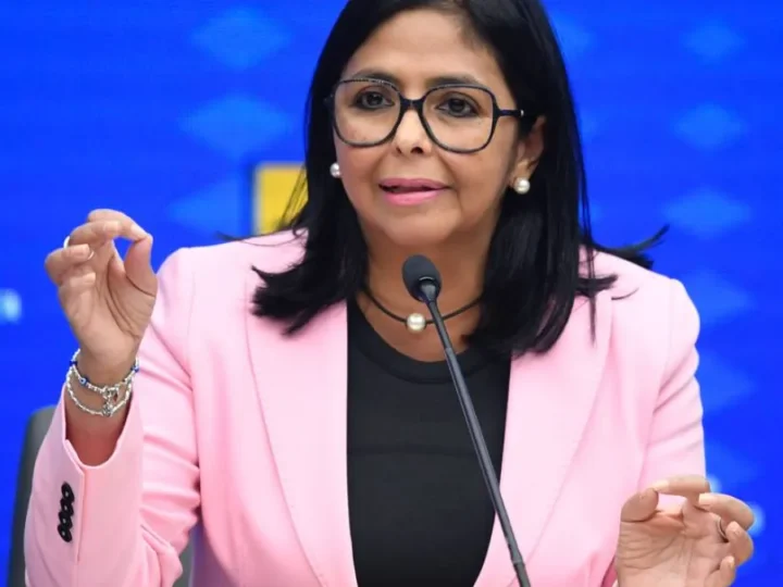 Venezuela liberta 131 presos políticos em meio a diálogo